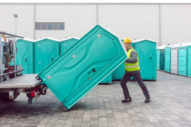 Best Portable restroom trailer rental  in Luling, LA